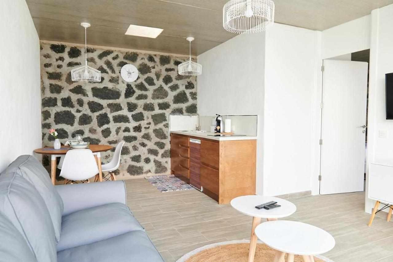 Suites Bene Lanzarote La Asomada  エクステリア 写真